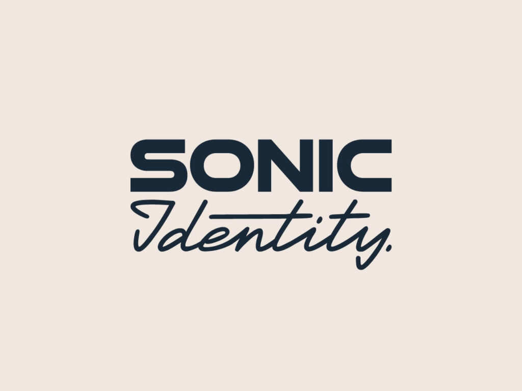 Nowoczesne logo Sonic Identity z wyrazistą typografią i odręcznym podpisem.